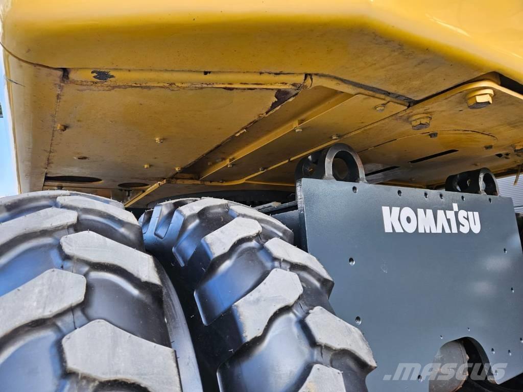 Komatsu PW 148-8 Ekskavatori uz riteņiem
