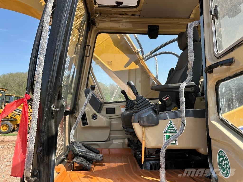 CAT 320BL Kāpurķēžu ekskavatori
