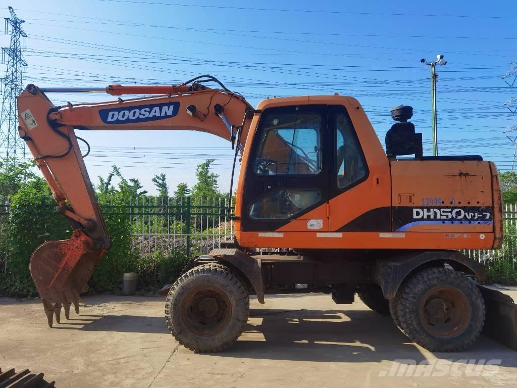 Doosan DH150W-7 Ekskavatori uz riteņiem