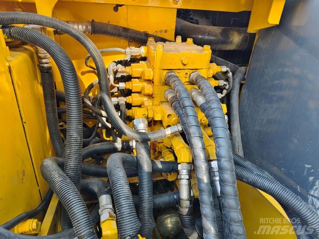 Komatsu PC 130-7 Kāpurķēžu ekskavatori
