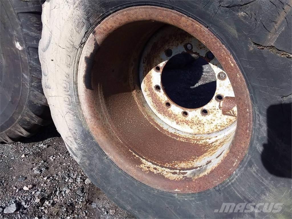Valmet 860 24x26,5 Riepas, riteņi un diski