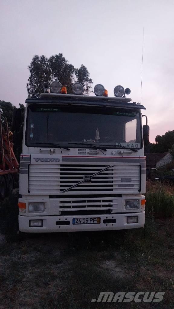 Volvo F 12 Pašizgāzējs