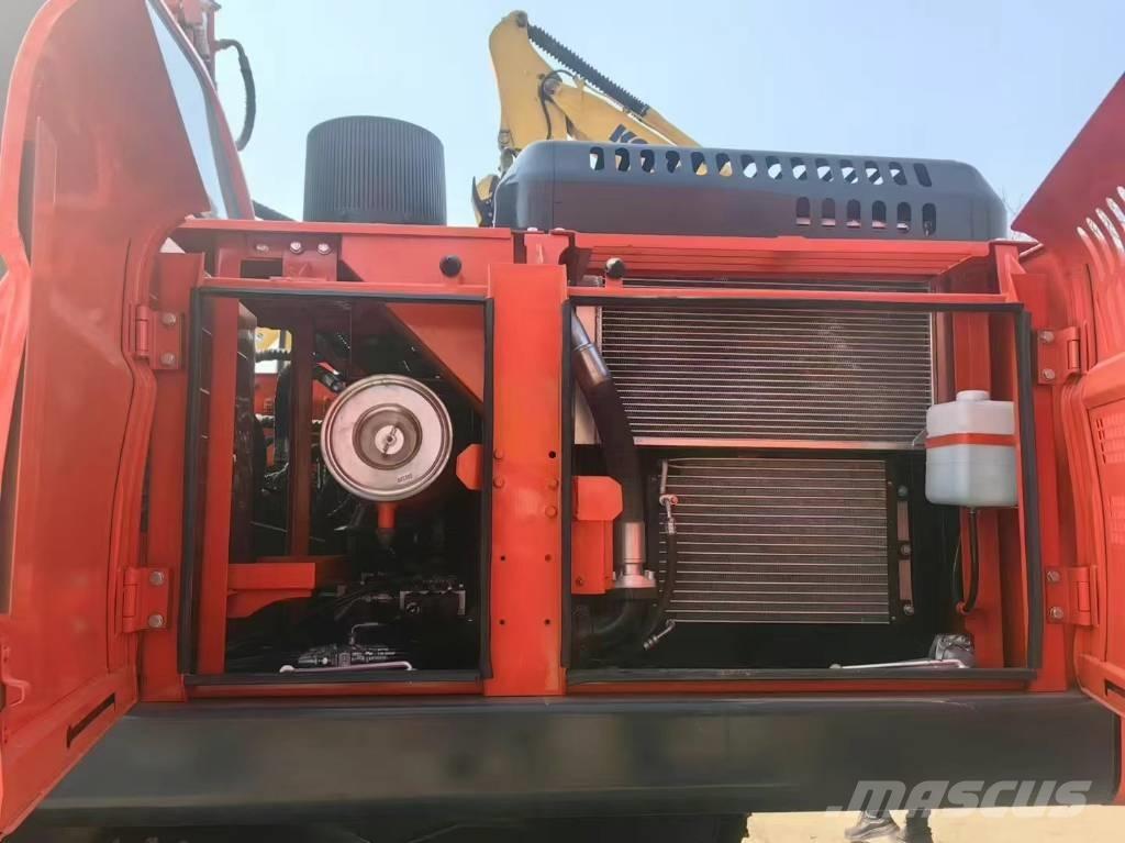 Doosan 225LC-9C Kāpurķēžu ekskavatori