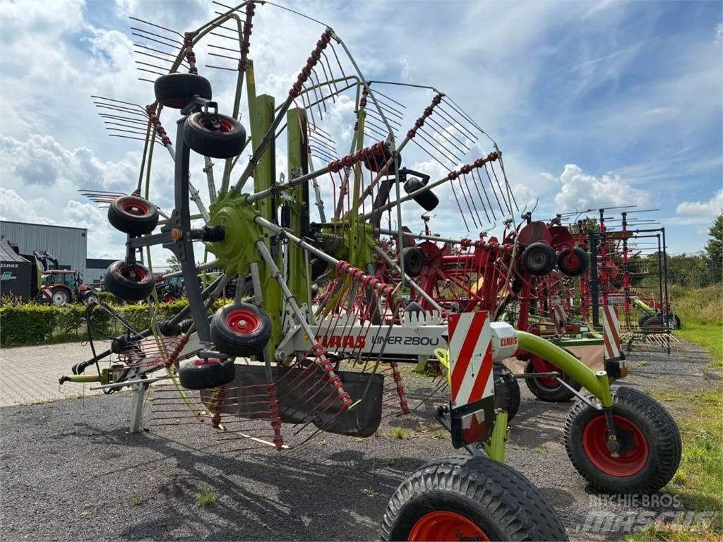CLAAS Liner 2800 Vālotāji