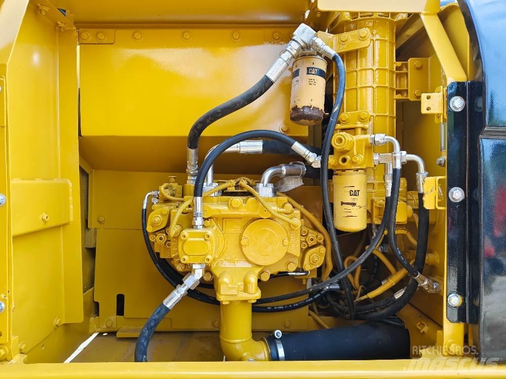 CAT 320 D Kāpurķēžu ekskavatori