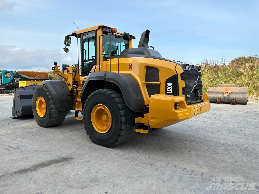 Volvo L 120 H Iekrāvēji uz riteņiem