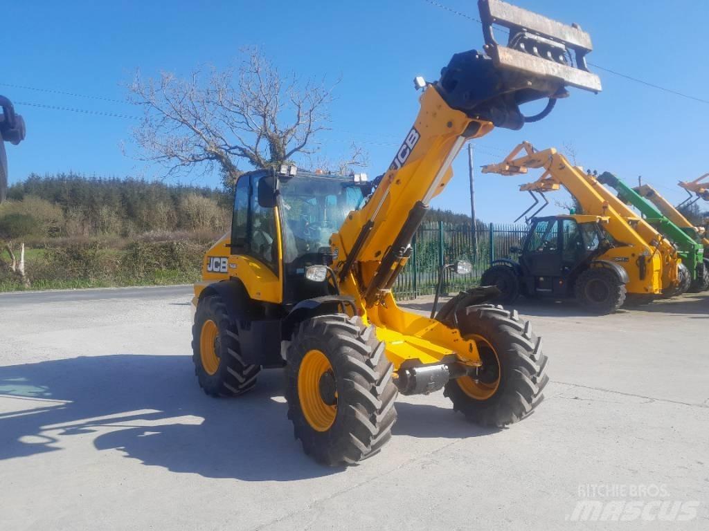 JCB TM 320 S Lauksaimniecības pacēlāji