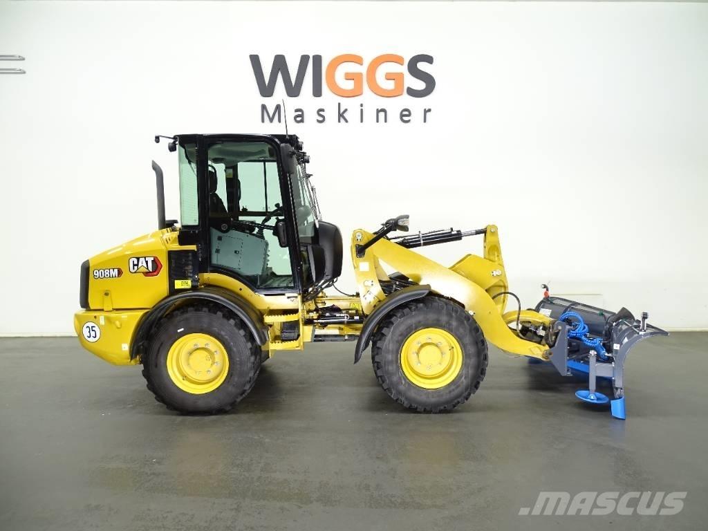 CAT 908M Iekrāvēji uz riteņiem