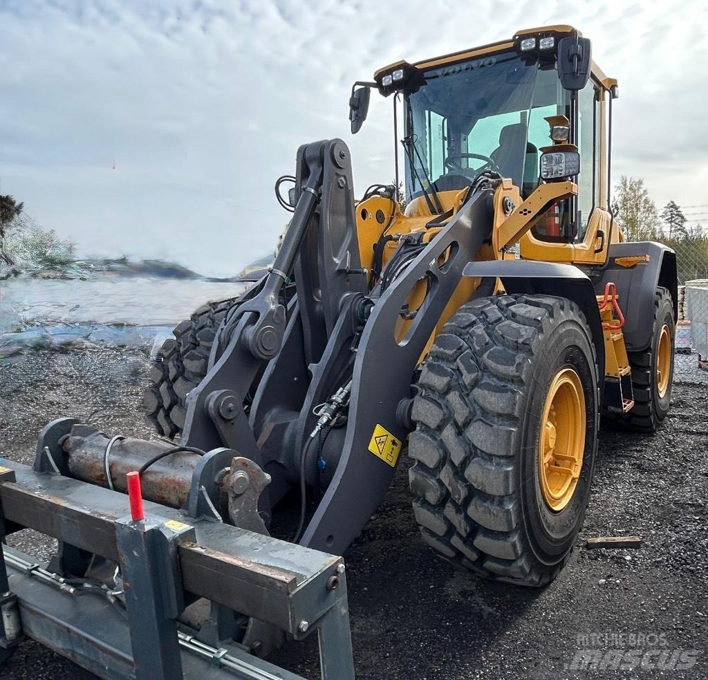 Volvo L 90 H Iekrāvēji uz riteņiem