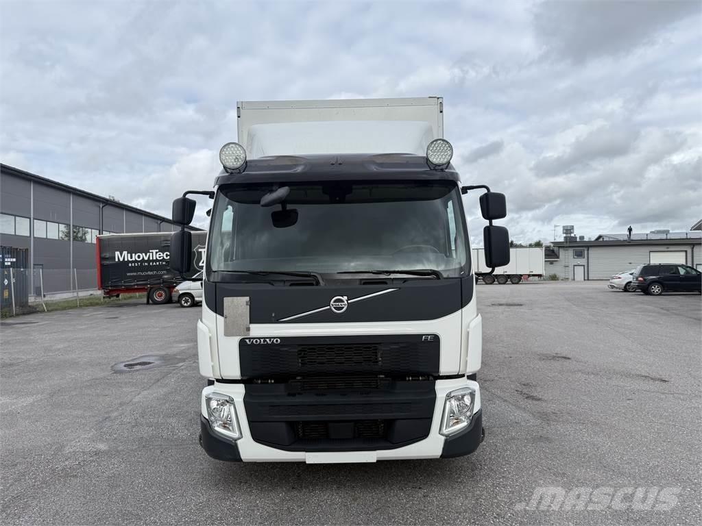 Volvo FE320 4x2 Furgons