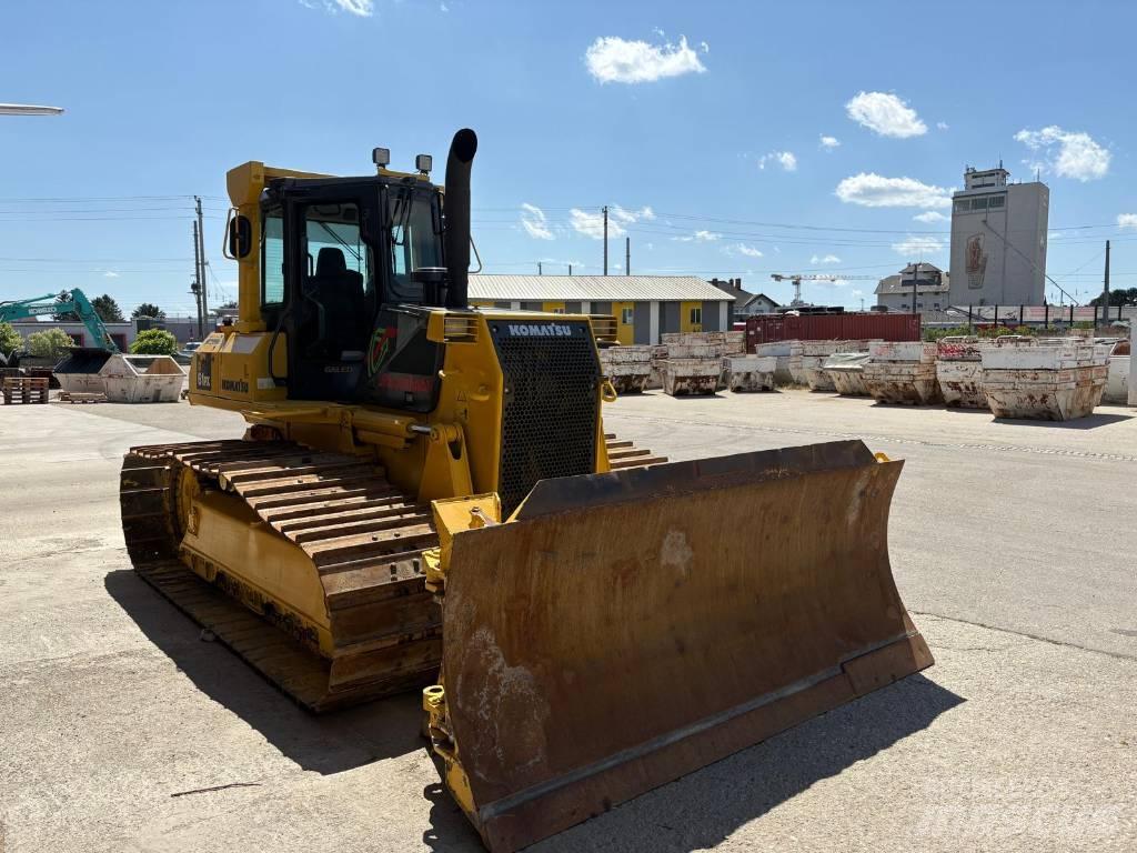 Komatsu 61 PX Kāpurķēžu buldozeri