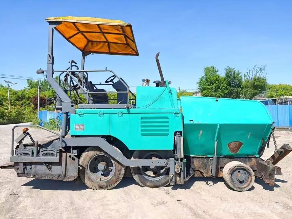 XCMG RP 453 L Asfalta klājēji