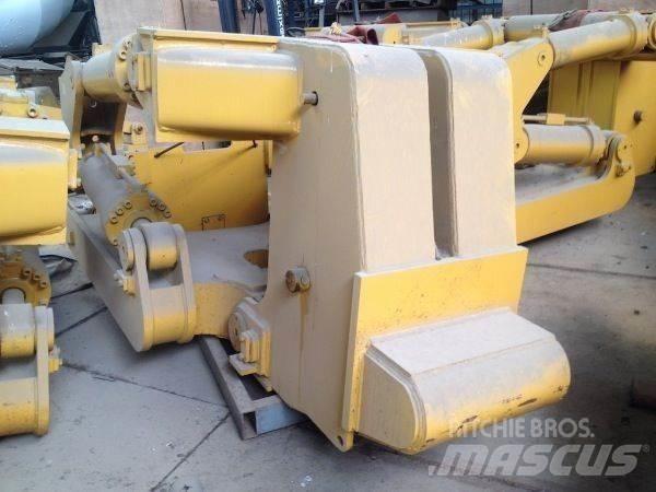 CAT D8K RIPPER Būvniecība- Citi