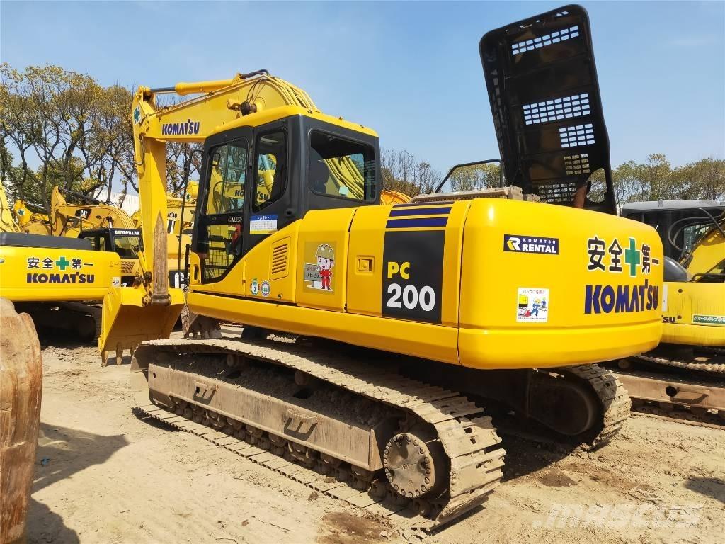 Komatsu PC200-7 Kāpurķēžu ekskavatori