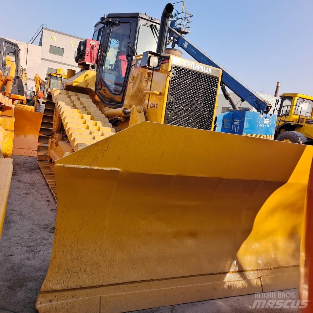 CAT D 6 R Kāpurķēžu buldozeri