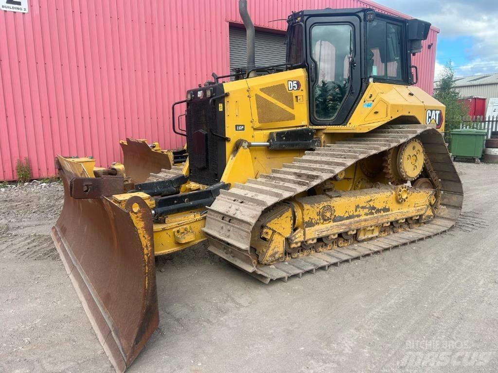 CAT D 5 LGP Kāpurķēžu buldozeri