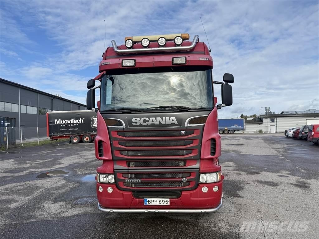 Scania R620 6X4 Treileri ar āķi