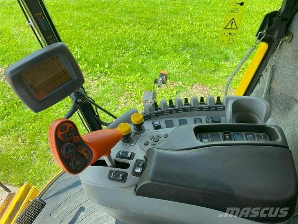 New Holland CX 880 Ražas novākšanas kombaini