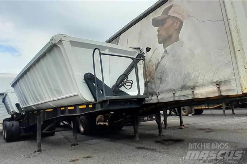 Afrit SIDE TIPPER Citas piekabes