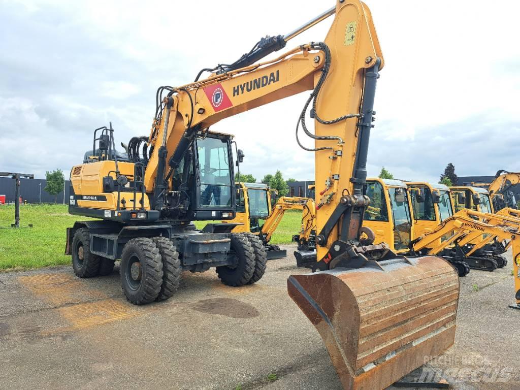 Hyundai HW160 Ekskavatori uz riteņiem