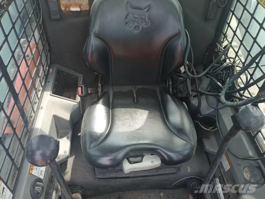 Bobcat T 770 Lietoti riteņu kompaktiekrāvēji