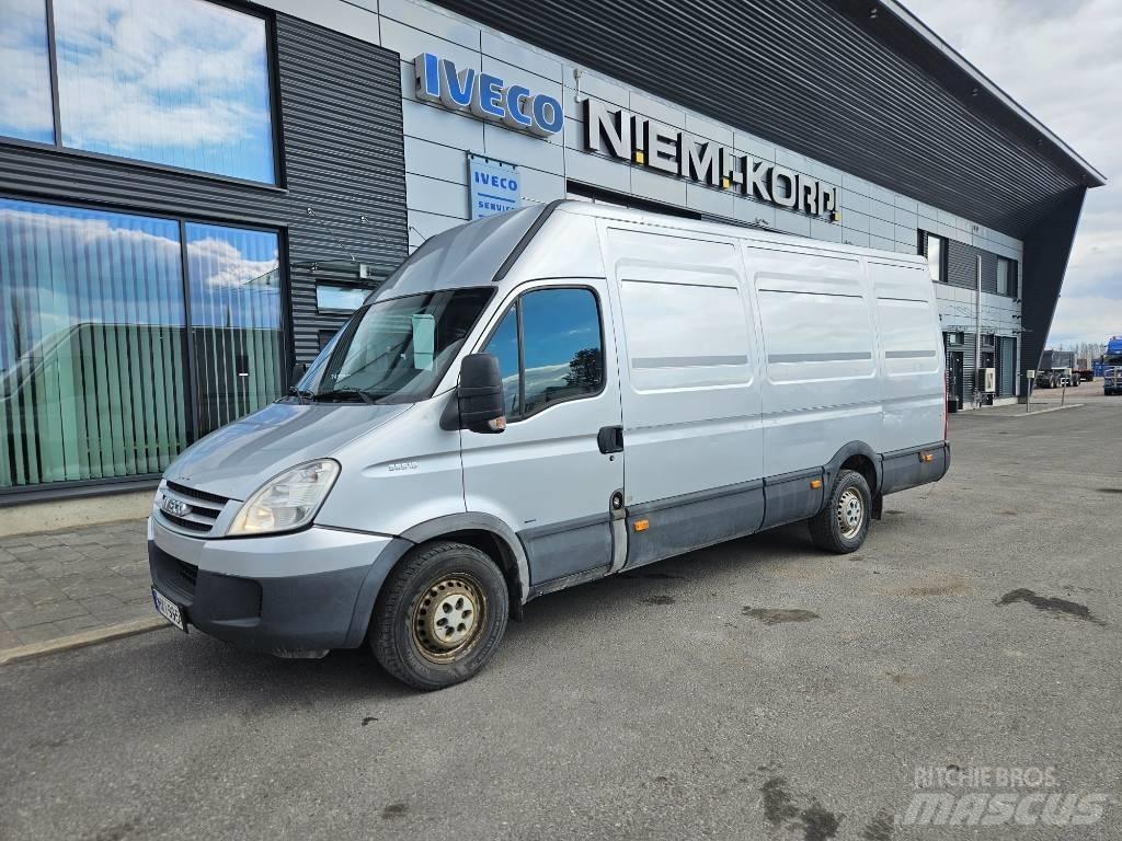 Iveco Daily 35S18 Preču pārvadāšanas furgoni
