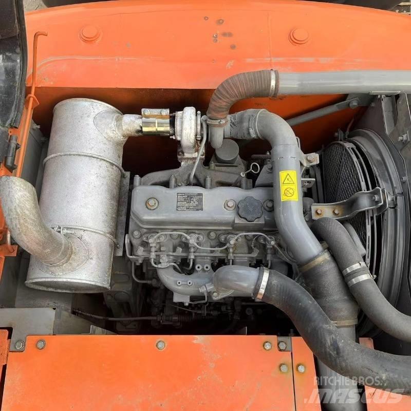 Hitachi ZX 160 Kāpurķēžu ekskavatori