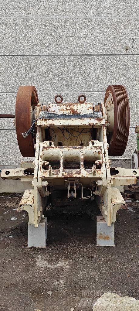 Metso C 100 Drupinātāji