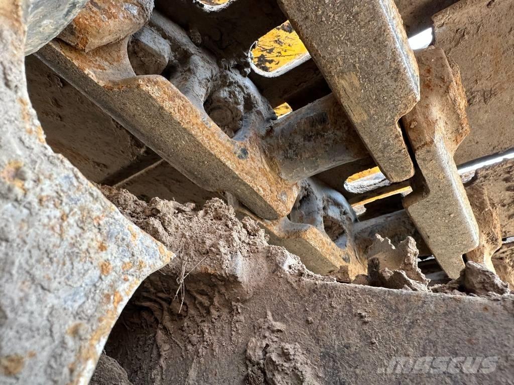 JCB JS 200 LC Kāpurķēžu ekskavatori