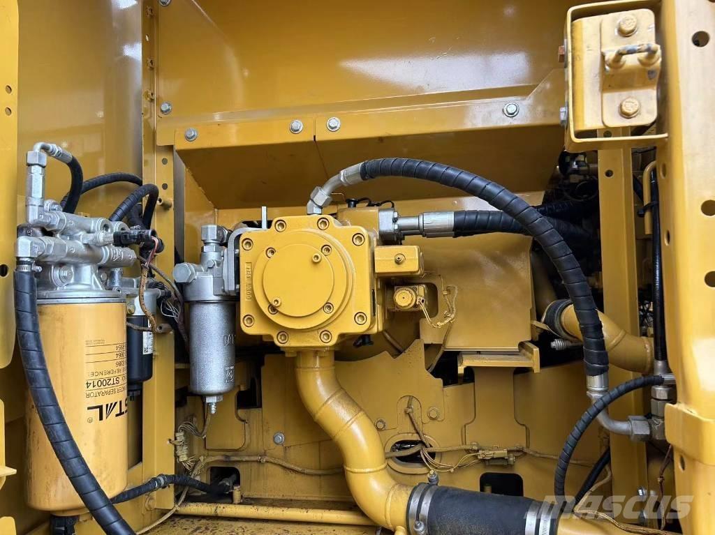 CAT 320 Kāpurķēžu ekskavatori