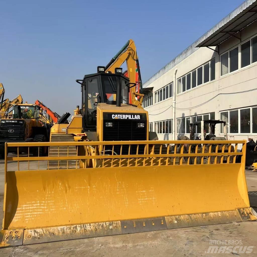 CAT D 8 R Kāpurķēžu buldozeri