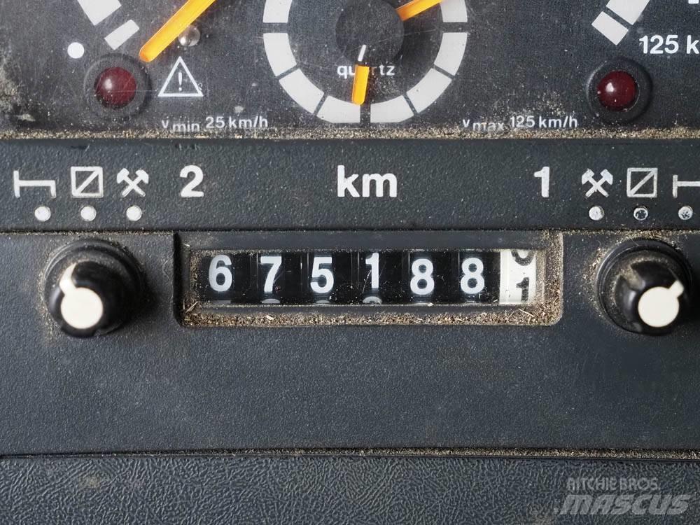 Scania 94 D 260 Furgons