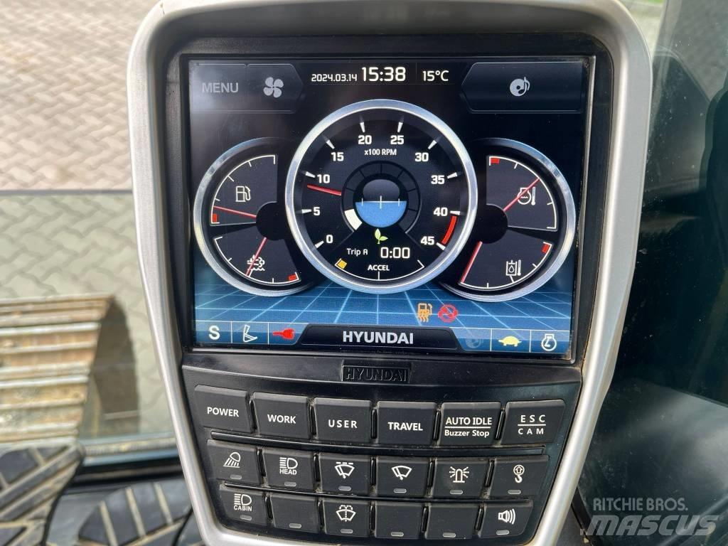 Hyundai HX 220 L Kāpurķēžu ekskavatori