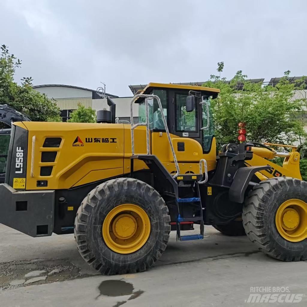 SDLG 958F Iekrāvēji uz riteņiem