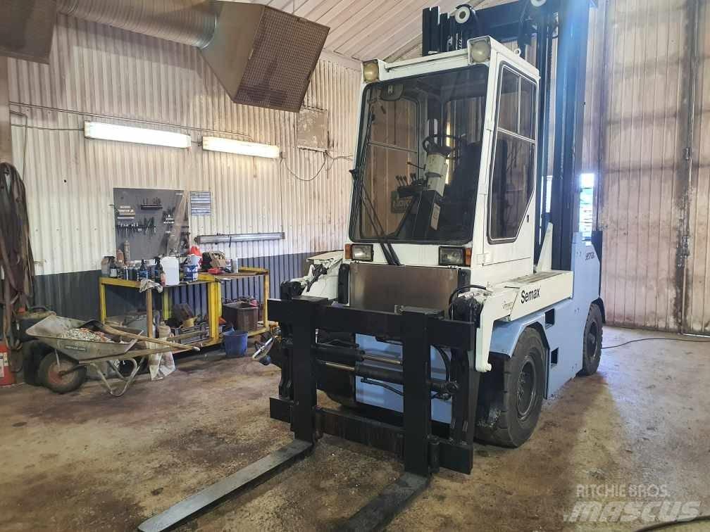 Semax 6000D Tehnika ar dīzeļa dzinēju