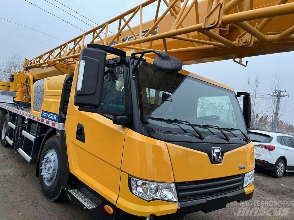 XCMG XCT 25 Visurgājēji celtņi