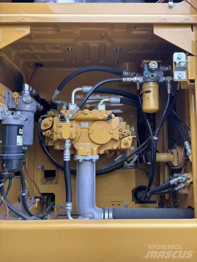 CAT 320 E Kāpurķēžu ekskavatori