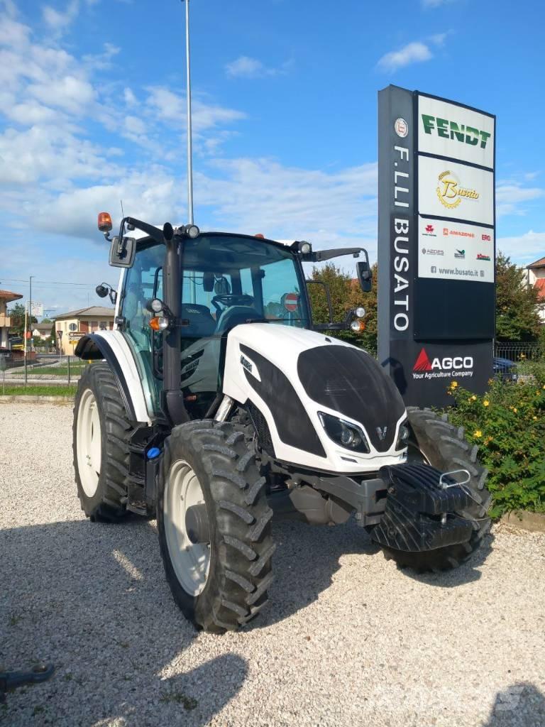 Valtra A 104 Traktori