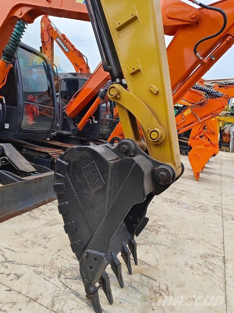 CAT 307E Kāpurķēžu ekskavatori