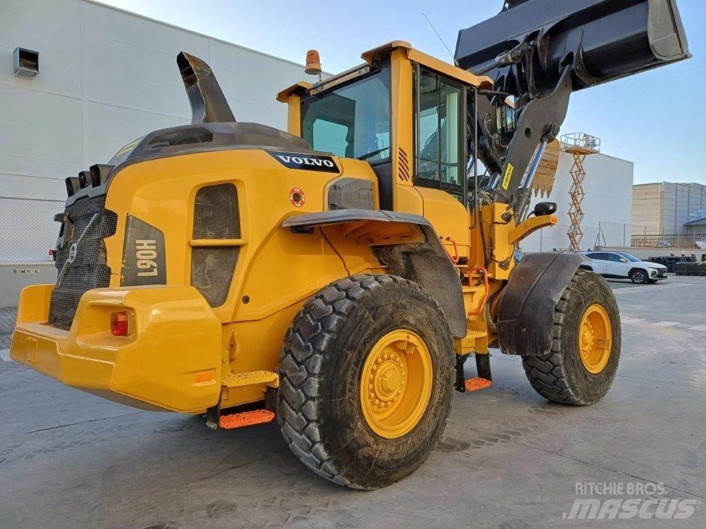 Volvo L 90 H Iekrāvēji uz riteņiem