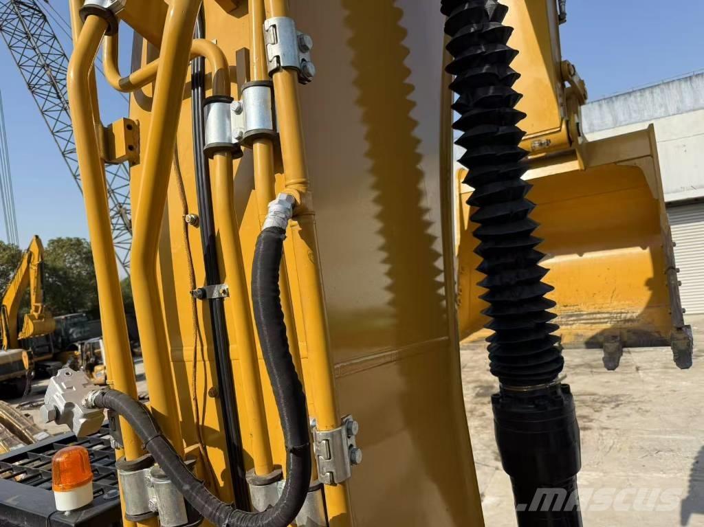 CAT 349 Kāpurķēžu ekskavatori