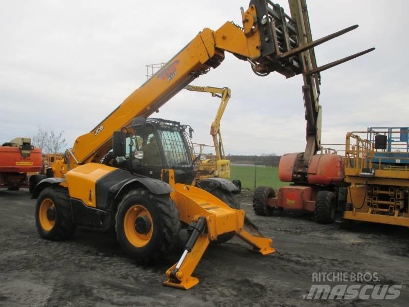 JCB 540-140 Teleskopiskie manipulatori