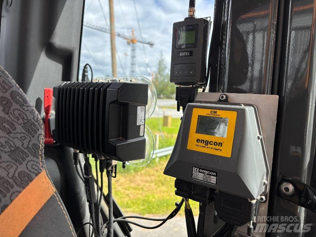 CASE CX 300 D Kāpurķēžu ekskavatori