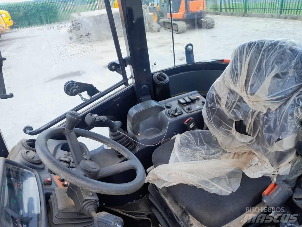 Kubota R 085 Iekrāvēji uz riteņiem