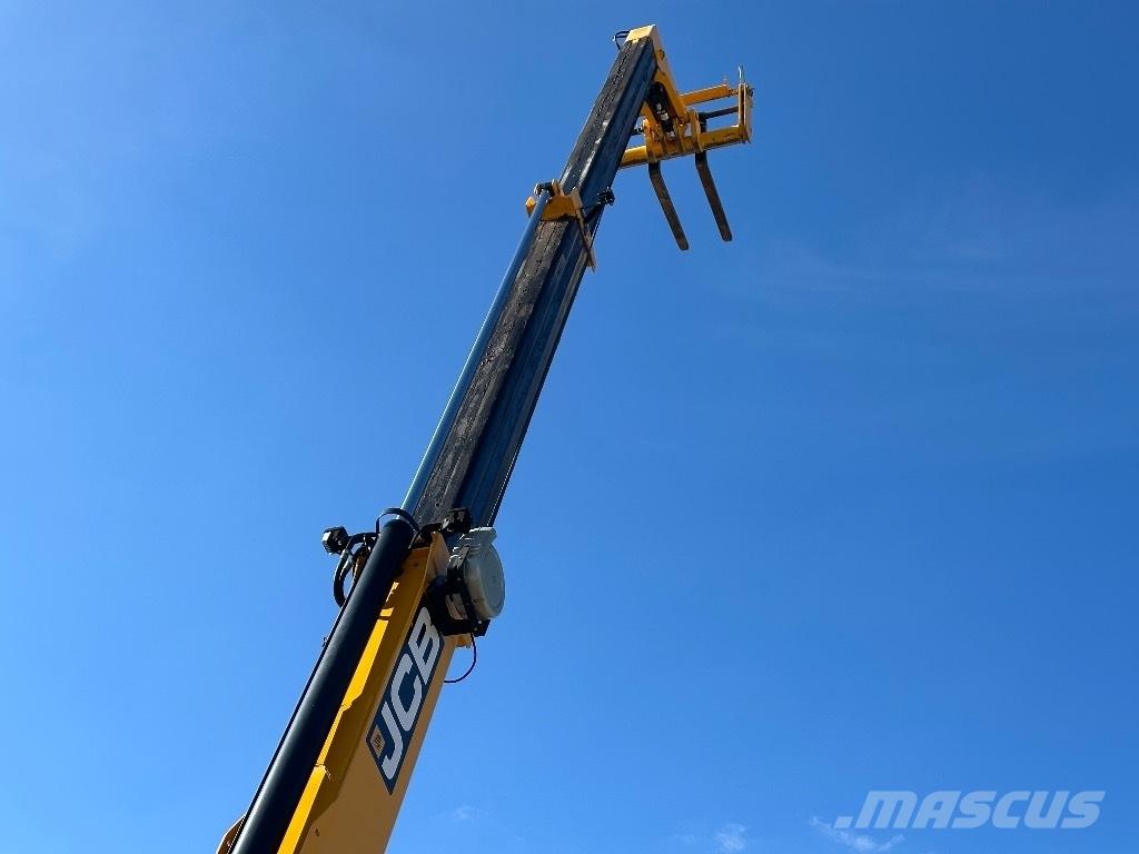 JCB 540-140 Teleskopiskie manipulatori
