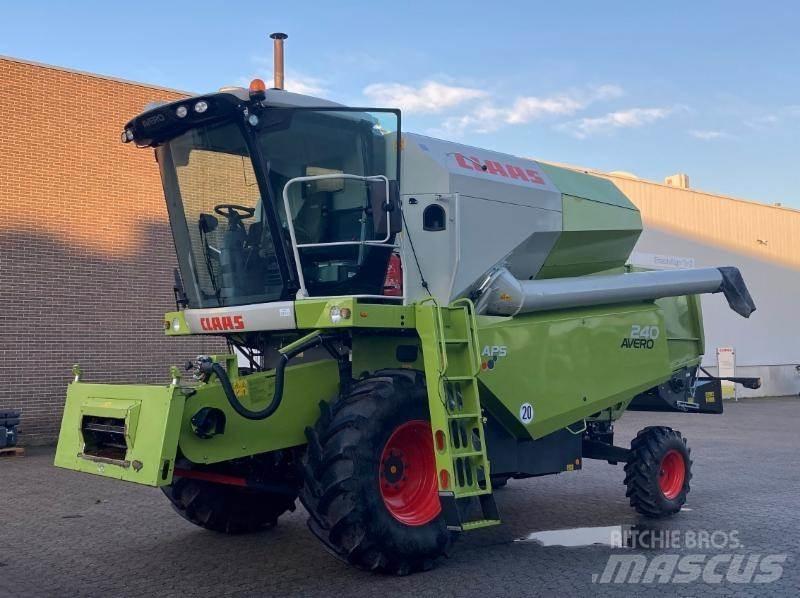 CLAAS AVERO 240 Ražas novākšanas kombaini