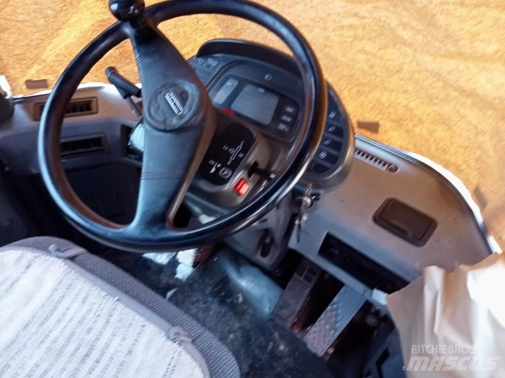 Komatsu WA500-3 Iekrāvēji uz riteņiem