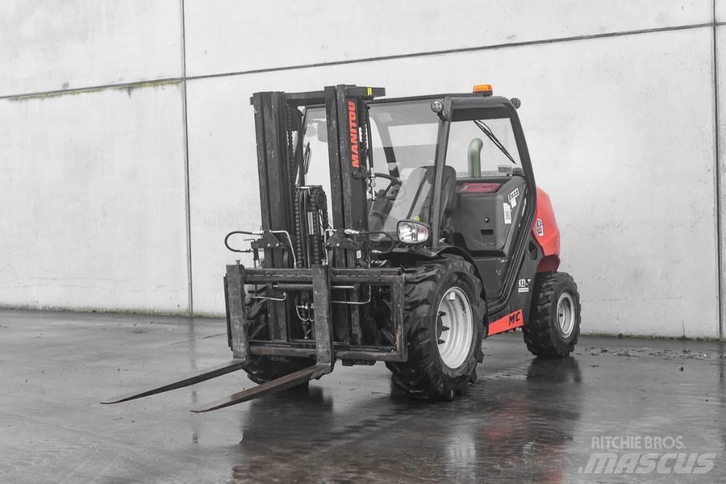 Manitou MC 30-4 D Tehnika ar dīzeļa dzinēju