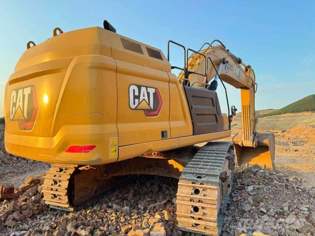 CAT 352 Kāpurķēžu ekskavatori