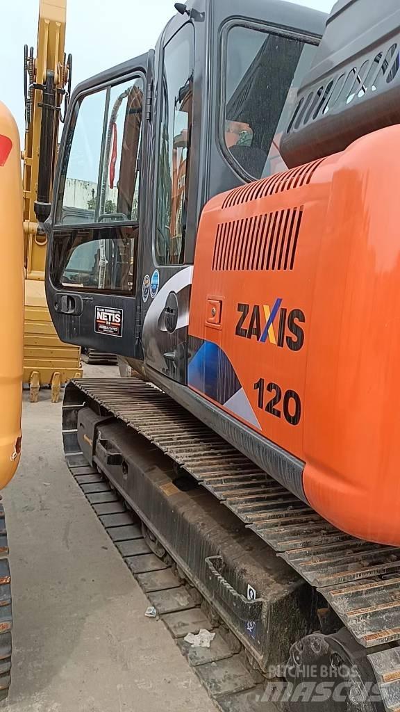 Hitachi ZX120-6 Kāpurķēžu ekskavatori